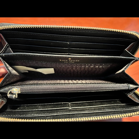 Kate Spade wallet - Picture 3 of 3